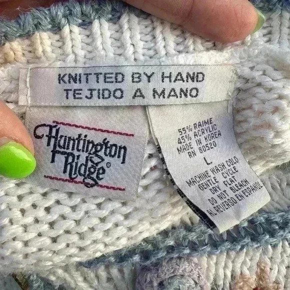 Hand knitted sweater cardigan. Floral. Granny vintage retro sweater. Size L - Picture 9 of 10